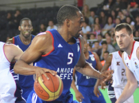 Anadolu Efes with a fine margin in Ankara: 89-66