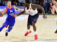 Anadolu Efes: 80 - CSKA Moskova: 98