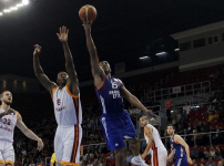 A victorious welcome from Anadolu Efes into the league: 71-60