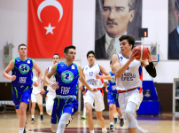 Gençlerimiz Final Grubu'na Galibiyet ile Başladı: 72-54