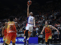 Valencia: 81 - Anadolu Efes: 71