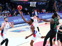 Anadolu Efes’ten İlk Adım: 104-94