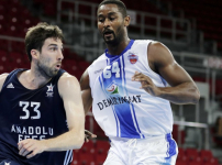 Anadolu Efes’ten farklı prova: 96-70