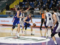 HDI Sigorta Afyon Belediyesi: 103 - Anadolu Efes: 85