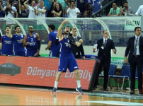 BSL: Darüşşafaka Doğuş - Anadolu Efes : 83 - 88