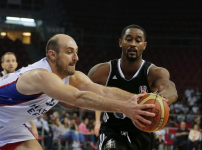 Anadolu Efes Beşiktaş’ı uzatmada geçti: 83-79