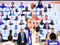 EL: Anadolu Efes 71 - 74 Bayern Münih