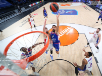 EL: Anadolu Efes 100 - 70 CSKA Moskova