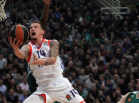 Panathinaikos Superfoods: 90 - Anadolu Efes: 79