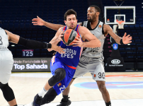 EL: Anadolu Efes 72 - 68 LDLC Asvel Villeurbanne