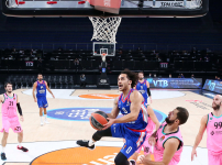 EL: Anadolu Efes 86 - 79 FC Barcelona