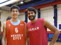 Cenk, Cedi ve Saric Anadolu Efes antrenmanında...