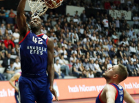 Beşiktaş Sompo Japan: 67 - Anadolu Efes: 64