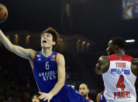 Anadolu Efes: 2 - Kızılyıldız: 2