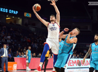 Anadolu Efes 87 - 59 Türk Telekom