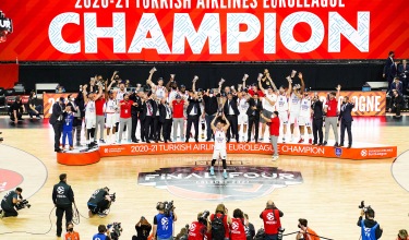 Turkish Airlines Euroleague 2020-2021 sezonu şampiyonluğumuzdan kareler...