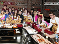 Anadolu Efes Kızları, Fan Club üyelerimizle birlikte Kahve Dünyası’nın Çikolata Atölyesi’ne katıldı...
