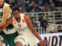 Panathinaikos: 83 - Anadolu Efes: 78