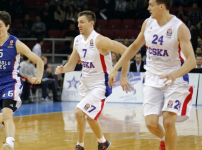 Anadolu Efes: 9 - CSKA Moskova: 11