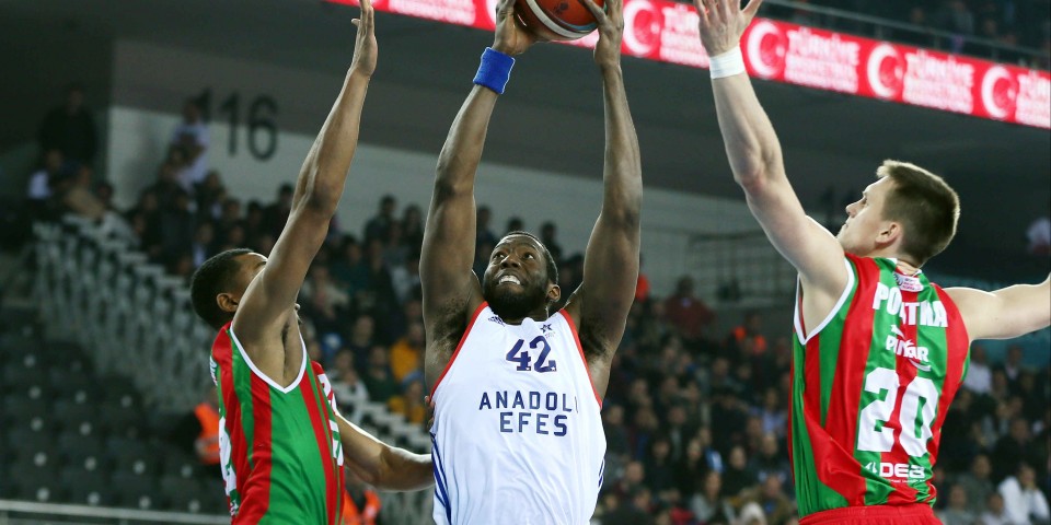 Anadolu Efes is in the final: 79-74