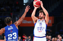 Anadolu Efes: 97 - Onvo Büyükçekmece Basketbol: 98
