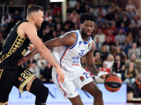 AS Monaco: 94 - Anadolu Efes: 75