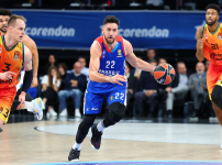 Anadolu Efes: 91 - Valencia: 92