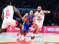 Anadolu Efes: 78 - AS Monaco: 80