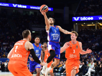 Turkish Airlines Euroleague’deki 300. Galibiyetimizi Valencia Karşısında Aldık: 77-73