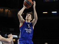 Anadolu Efes farka koştu: 87-67