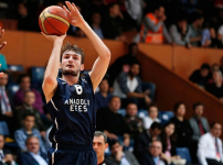 Anadolu Efes gets the road win at Tofaş: 78-84