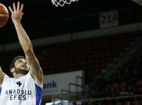 Anadolu Efes Beşiktaş’a geçit vermedi: 64-57