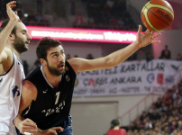 Anadolu Efes yarı finale yükseldi