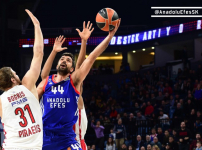 Euroleague : Anadolu Efes - Olympiacos: 58-61