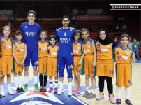 Anadolu Efes, Olympiacos karşılaşmasında Bilecikli genç basketbolcuları ağırladı...
