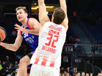 Euroleague : Anadolu Efes - Kızılyıldız MTS: 104-95