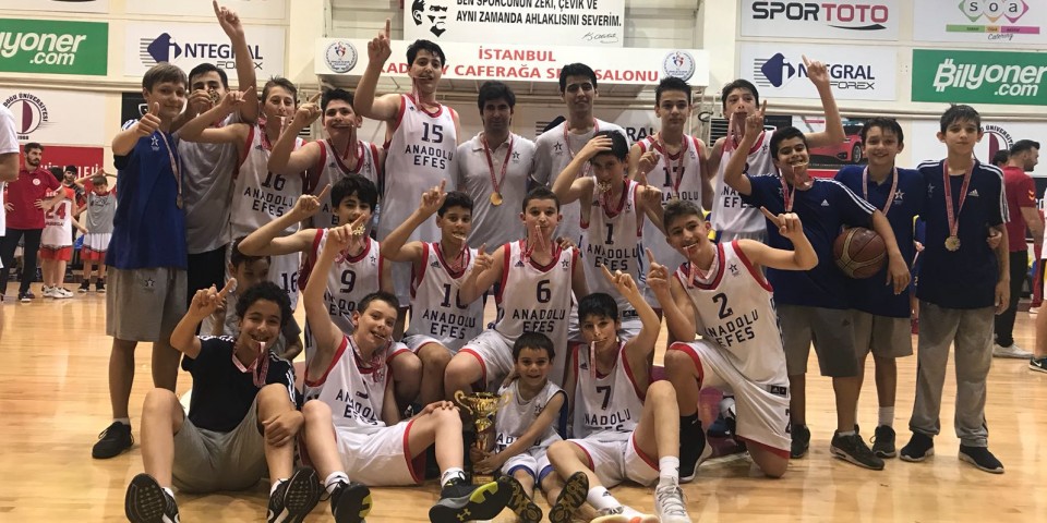 Minik A Takımımız U12 AA Ligi’nde İstanbul Şampiyonu oldu...
