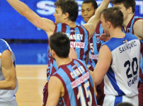 Anadolu Efes Trabzonspor’a geçit vermedi: 91-79