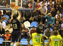 Anadolu Efes Olin deplasmanından farklı dönüyor: 99-65