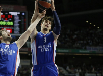 Real Madrid: 80 - Anadolu Efes: 71