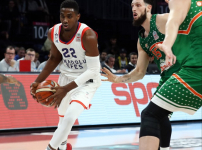 BSL: Anadolu Efes - Banvit: 77-99