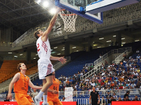 A Milliler turnuvayı galibiyetle kapadı: 95-94