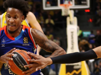 Maccabi Playtika Tel Aviv: 80 - Anadolu Efes: 72