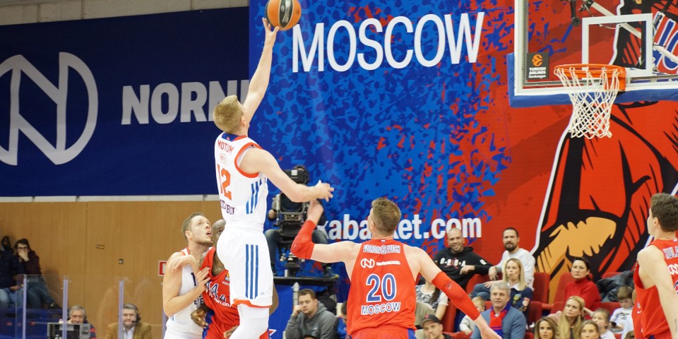 CSKA Moskova: 110 - Anadolu Efes: 79