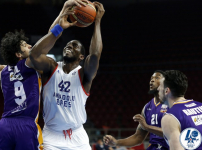 Anadolu Efes play-off çeyrek finalinde Royal Halı Gaziantep ile eşleşti...
