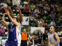 Efes Sassari deplasmanından galibiyet ile dönüyor: 82-75