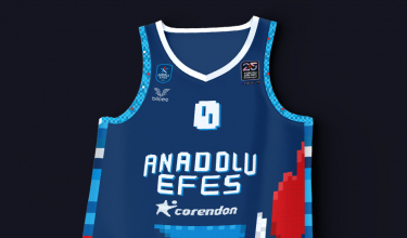 Anadolu Efes Spor Kulübü, Turkish Airlines EuroLeague’in 25. Yılına Özel 90’lar Nostalji Forması ile Parkeye Çıktı...