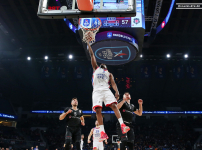 Anadolu Efes: 98 - Beşiktaş Sompo Sigorta: 104