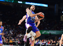 Evimizde Bir Galibiyet Daha: 100-94