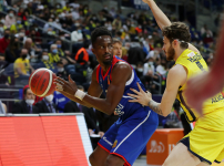 Fenerbahçe Beko: 90 - Anadolu Efes: 68